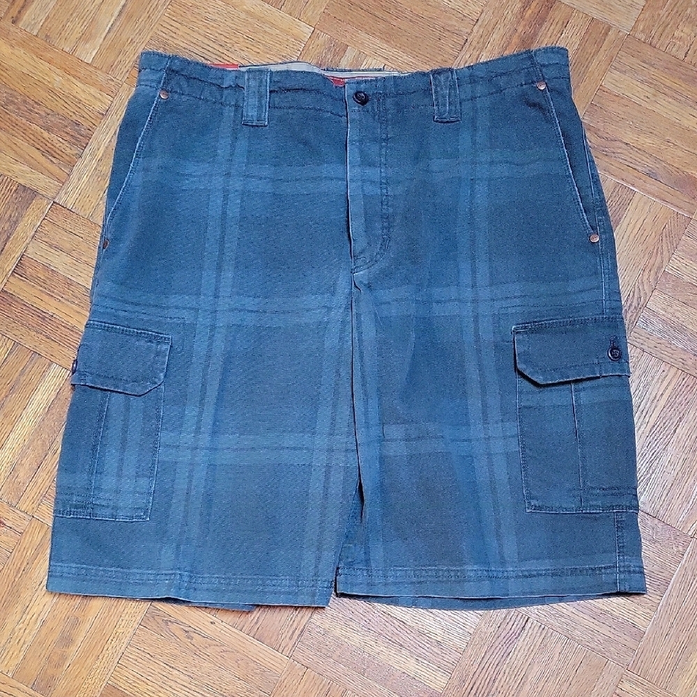 Izod Men's Plaid Blue Cargo Cotton Shorts Size 36